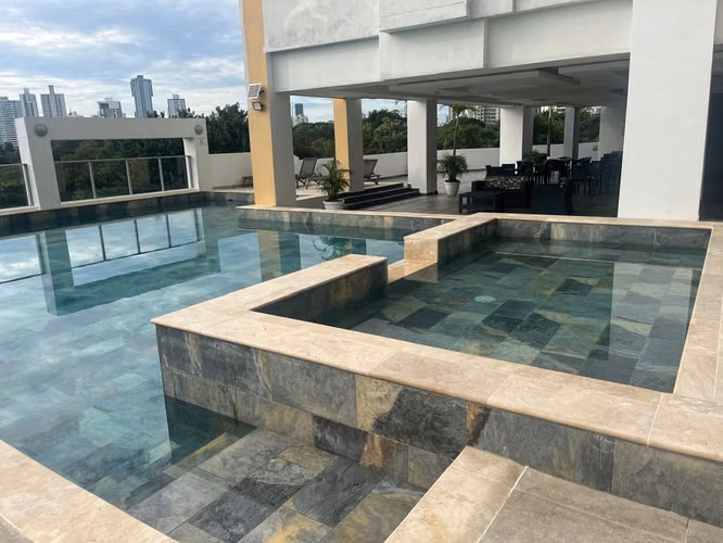 Venta apartamento PH Residencias del Sol colindante a Parque Omar