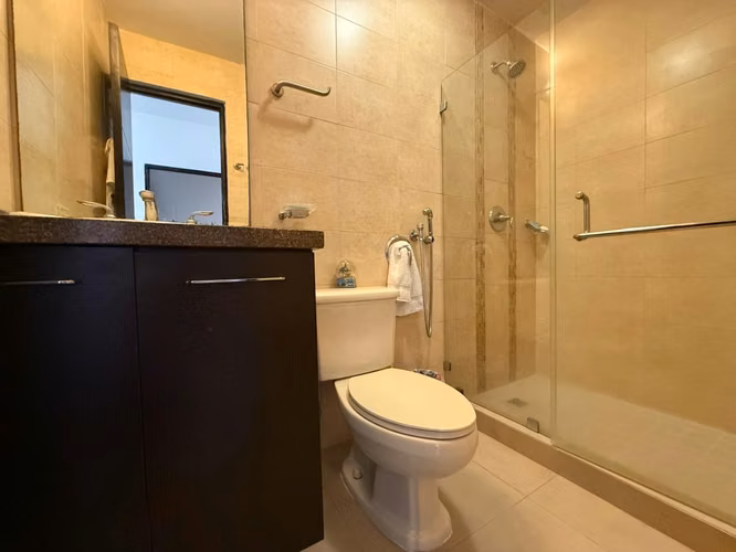Venta de Apartamento en Embassy Village Albrook