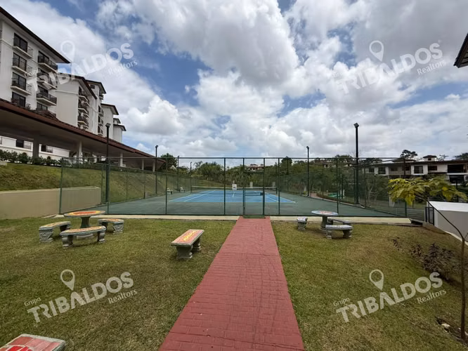 Venta de Apartamento en Embassy Village Albrook