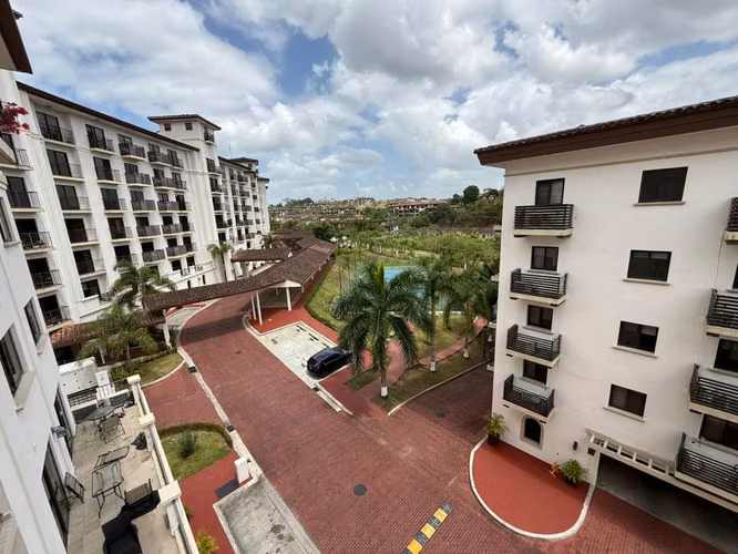 Venta de Apartamento en Embassy Village Albrook