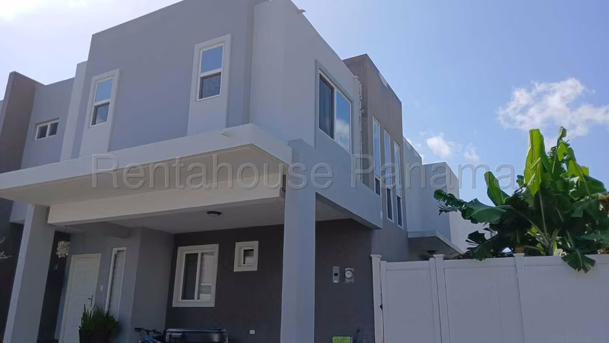 Venta de Casa en Brisas del Golf Augusta Mts2: 188 PD