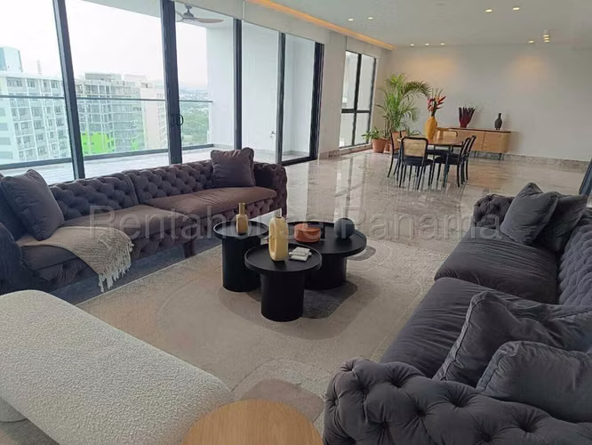 Venta Apartamento 322m² en Empire Residences | 2 Rec + Den | 4 Parkings | Lujo Exclusivo JG
