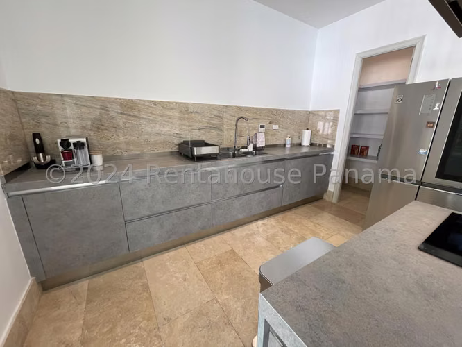 Venta de Casa en Santa Maria Ph Deluxe Residences Mts2: 1439.41 PD