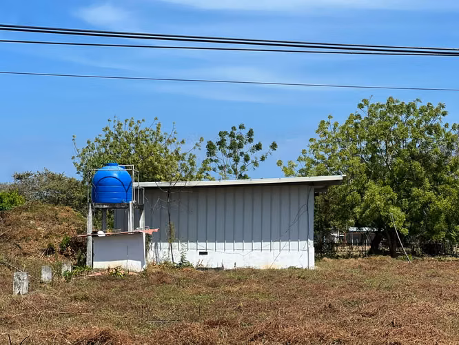 Venta de Local y Terreno en Guararé