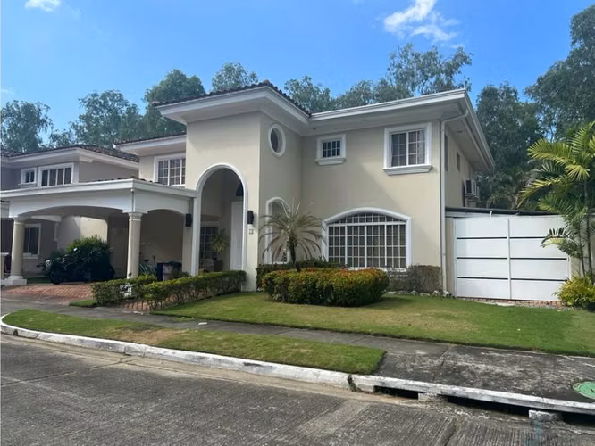 VENTA CASA COSTA DEL ESTE GRANDE 4 REC AMPLIA E ILUMINADA MLD