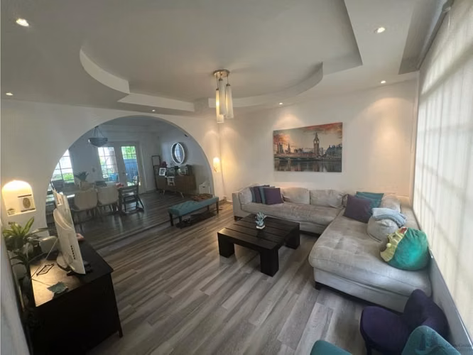 VENTA CASA COSTA DEL ESTE GRANDE 4 REC AMPLIA E ILUMINADA MLD