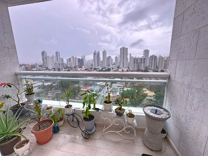 Venta de Apartamento en The Towers – San Francisco