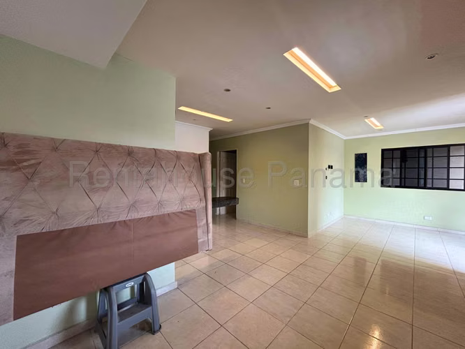 Casa en Venta en Villa Lucre YM