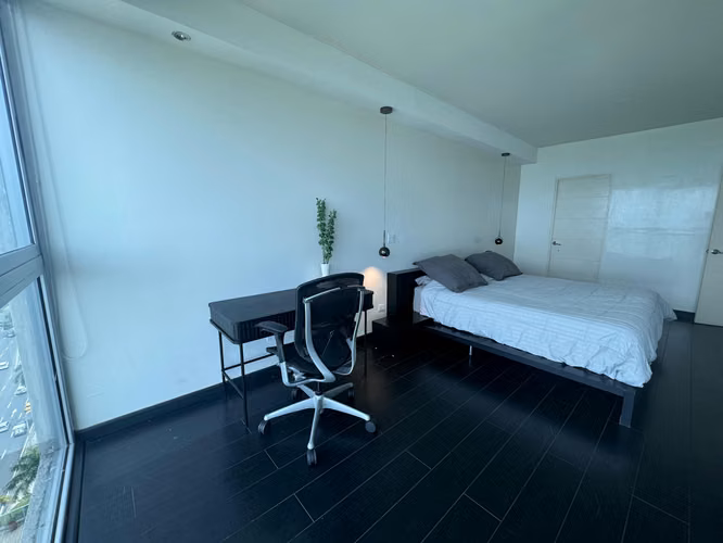 Melissa Foster Luxury alquila apartamento en PH H20 ON THE OCEAN, Avenida Balboa. MFR1928