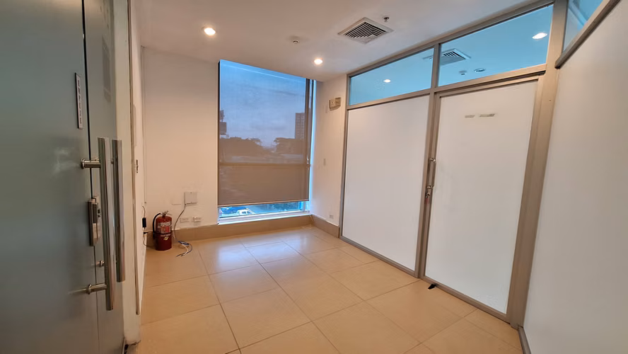 Oficina en venta en Costa del Este YM