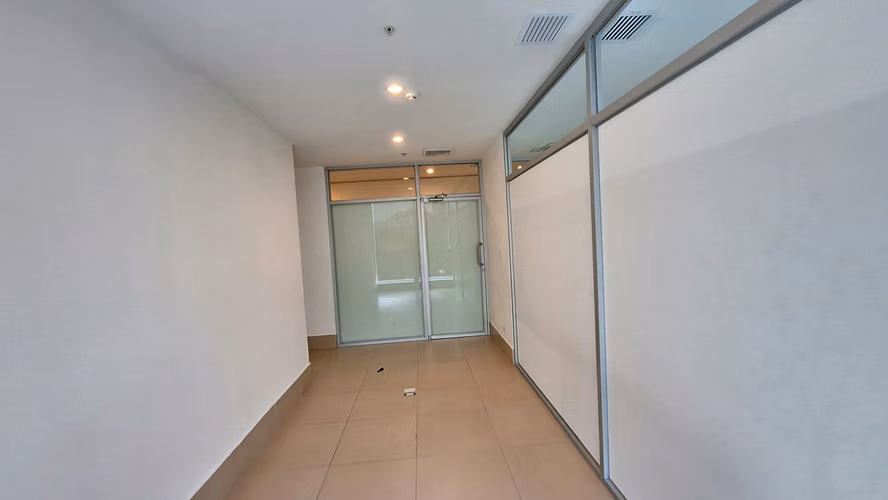 Oficina en venta en Costa del Este YM