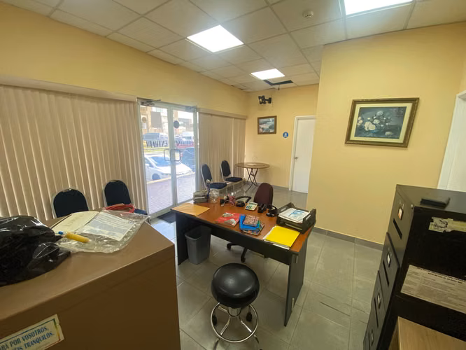 Se Vende Local Comercial Ideal para consultorios u Oficinas en Colon