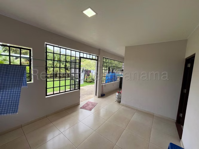  Casa Amoblada en Venta en Chitré BDP