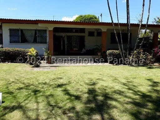  Casa en Venta en Villa Zaita con Amplio Terreno y Zonificación Mixta BDP - Imagen 6
