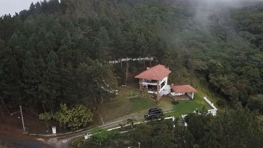 Casa en venta en Altos del María – Vista a la montaña | 3 niveles