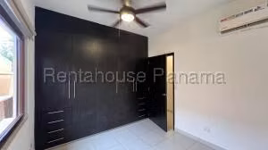 Alquiler de Casa con 612m2 en Costa Sur PH Sunset Coast 26-5958SR