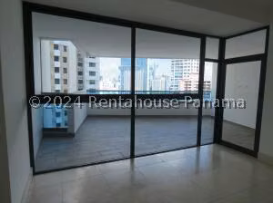 Venta de Apartamento con 199m2 en Punta Paitilla PH Deluxe Residences 25-3851SR