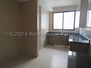 Venta de Apartamento con 199m2 en Punta Paitilla PH Deluxe Residences 25-3851SR