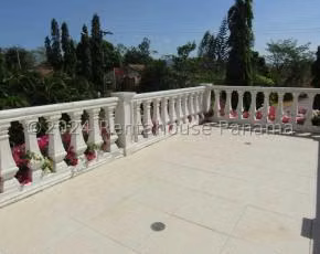 Alquiler de casa de lujo de 694m²  full amoblada en Coronado 25JSS2755