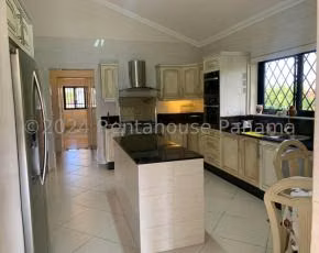 Alquiler de casa de lujo de 694m²  full amoblada en Coronado 25JSS2755