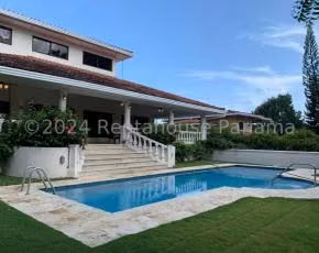 Alquiler de casa de lujo de 694m²  full amoblada en Coronado 25JSS2755