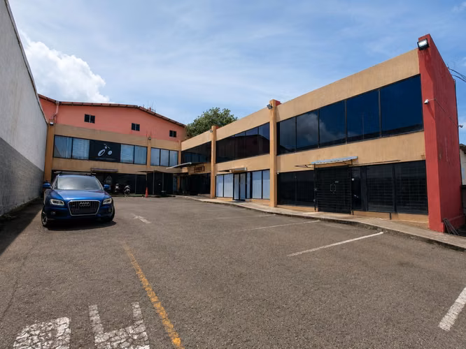 SE ALQUILA LOCAL COMERCIAL | RIO ABAJO