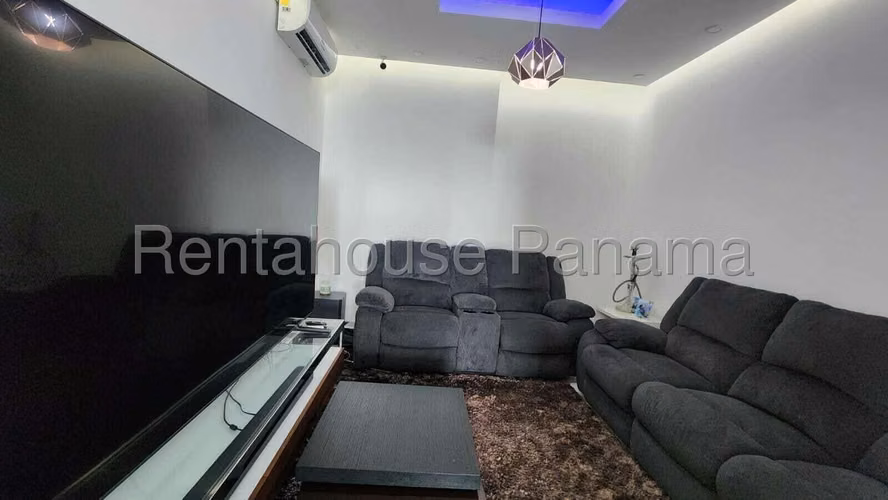 Venta de amplio apartamento de 218m² en Costa del este en PH exclusivo 26JSS2028
