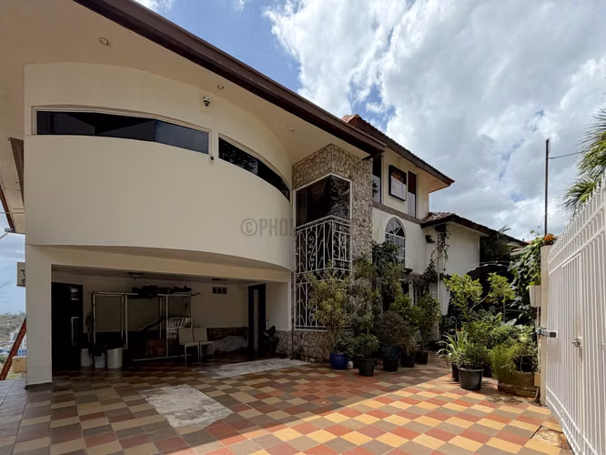Casa en venta en Altos de Santa María Panamá