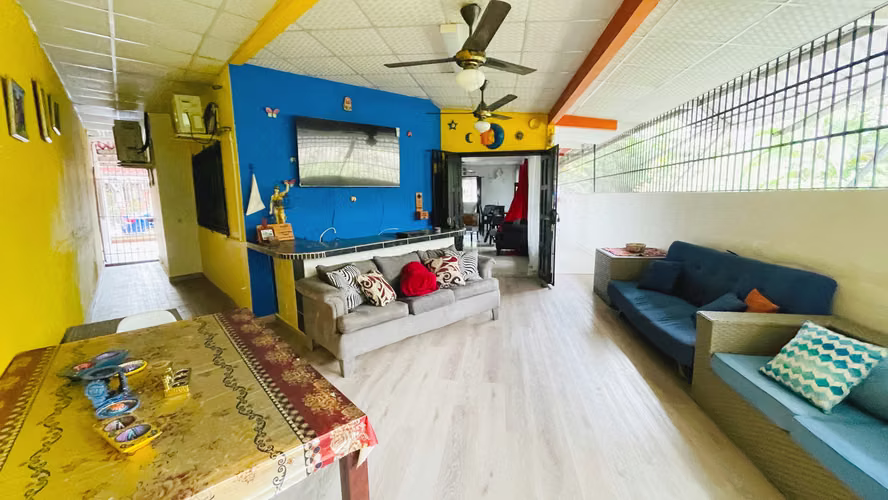 Venta de casa en Linda Vista    AK