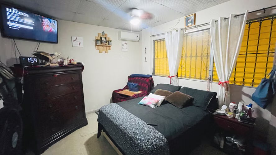 Venta de casa en Linda Vista    AK