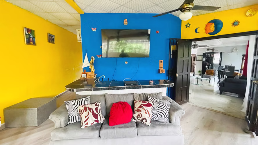 Venta de casa en Linda Vista    AK