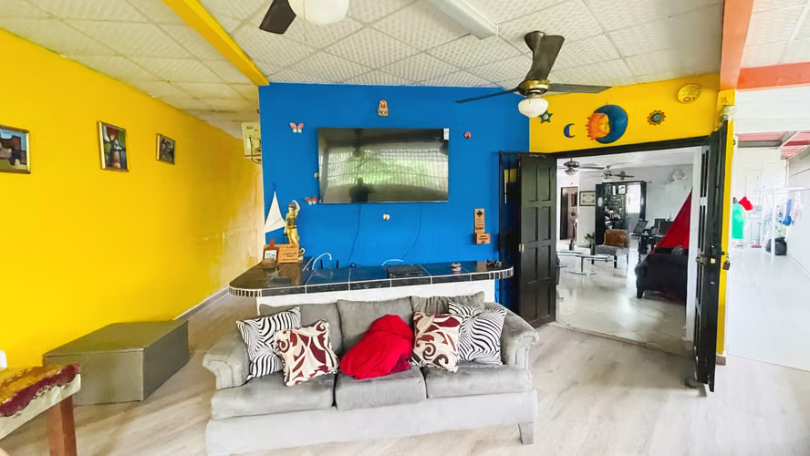 Venta de casa en Linda Vista    AK