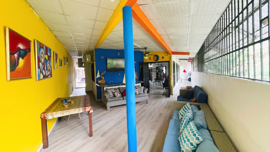 Venta de casa en Linda Vista    AK