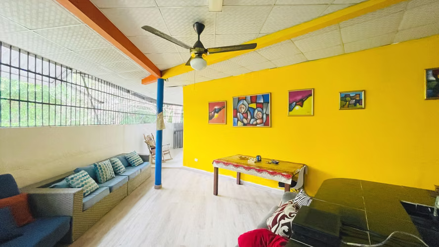 Venta de casa en Linda Vista    AK
