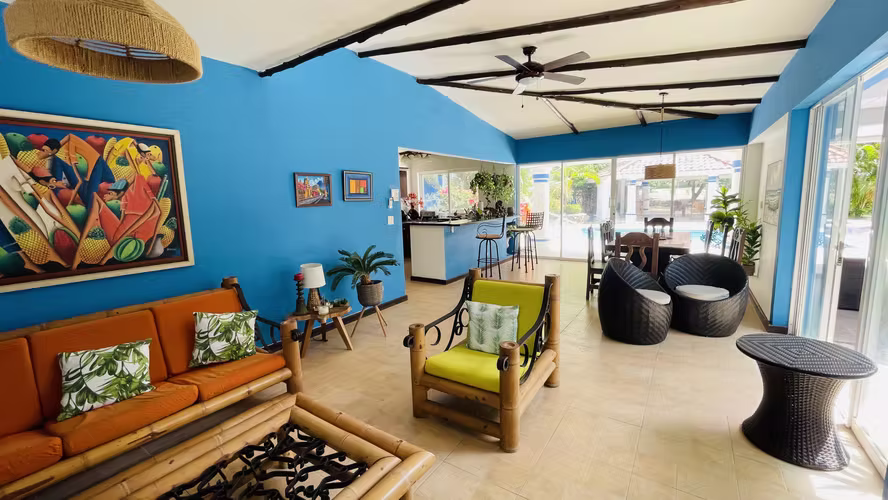 Venta de casa en Coronado Luxury Club & Golf Panamá  AK