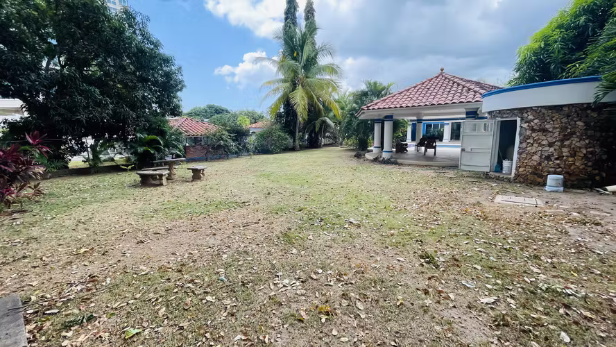 Venta de casa en Coronado Luxury Club & Golf Panamá  AK