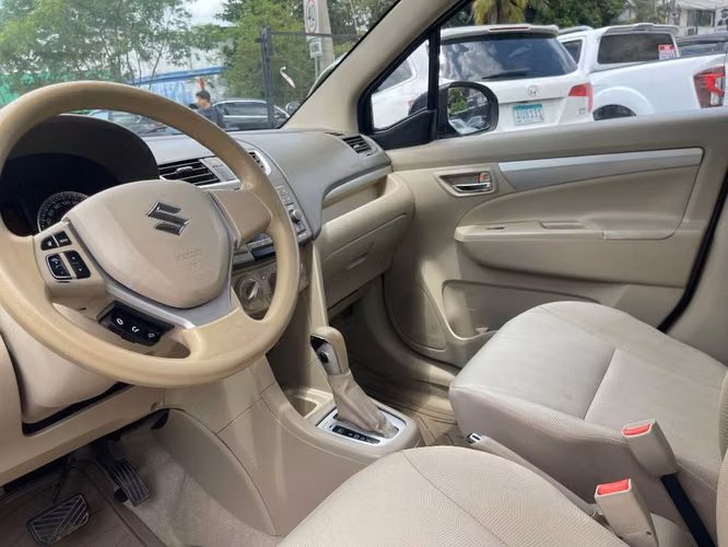SUZUKI ERTIGA 2016 AUTOMATICO