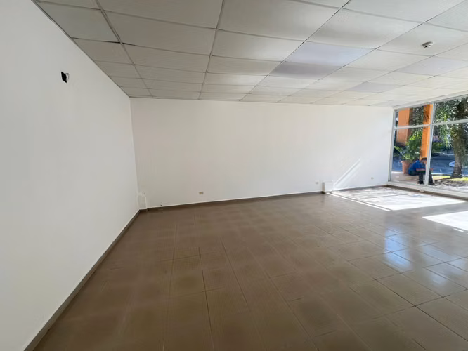 Venta de Local Comercial en P.H. Coronado Plaza Local 2-B