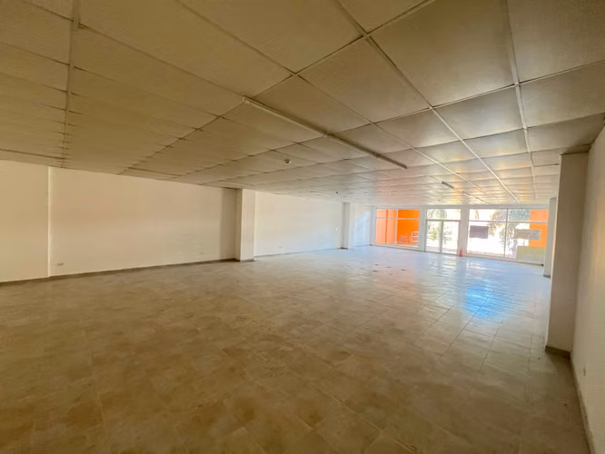 Venta de Local Comercial en P.H. Coronado Plaza Local 5-A