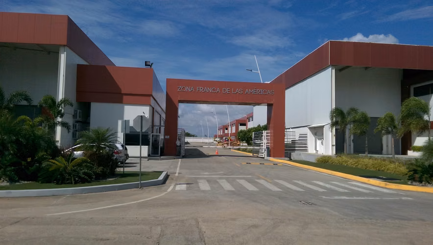 Alquiler de galera en Tocumen AK