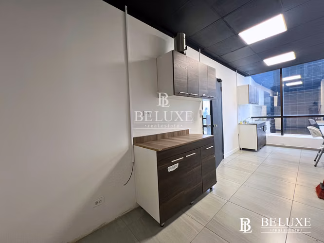 ALQUILER DE OFICINA EN PLAZA BANCO GENERAL, CALLE 50 (P) (8)