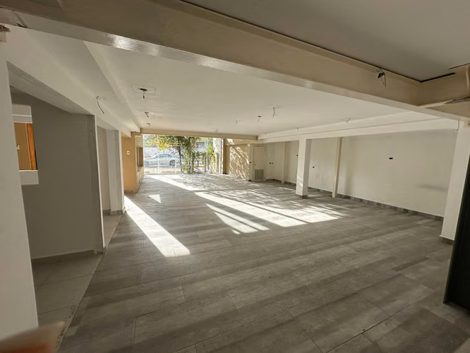 Alquiler de Amplio Chalet Local Comercial en San Francisco – 990m² - AF