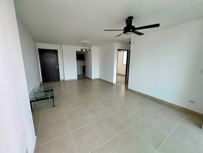 Venta apartamento Kings Park, debajo de avalúo venta rápida (OPORTUNIDAD)