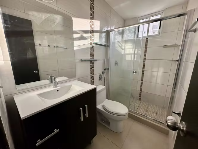 Venta apartamento Kings Park, debajo de avalúo venta rápida (OPORTUNIDAD)