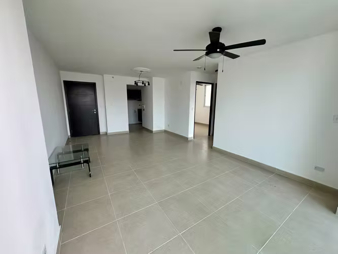 Venta apartamento Kings Park, debajo de avalúo venta rápida (OPORTUNIDAD)