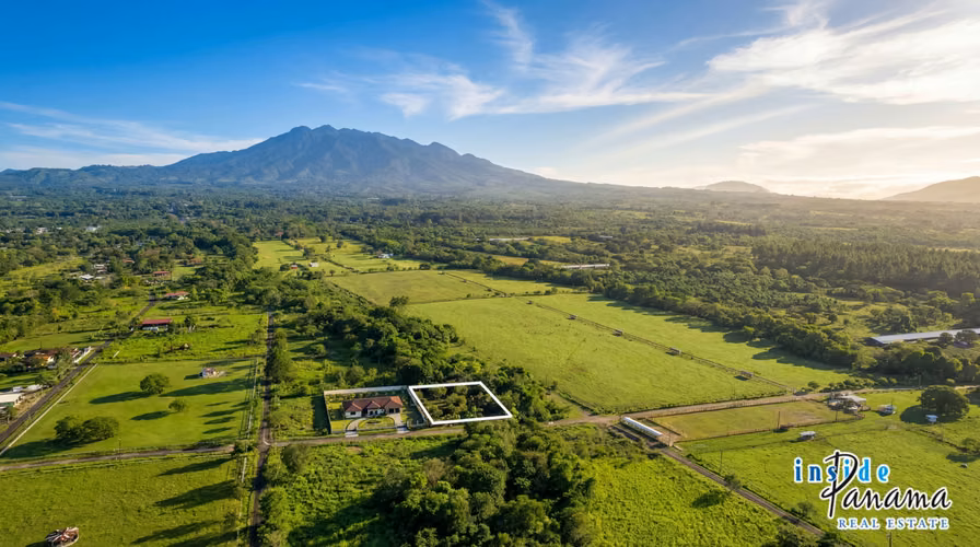 Hermoso Lote Plano en Potrerillos Arriba Panamá