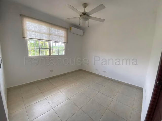 vendo casa en villa valencia costa sur OF 26-5991