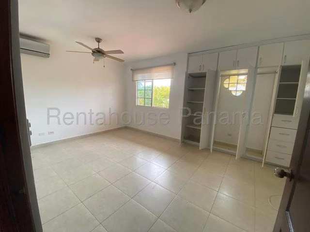 vendo casa en villa valencia costa sur OF 26-5991