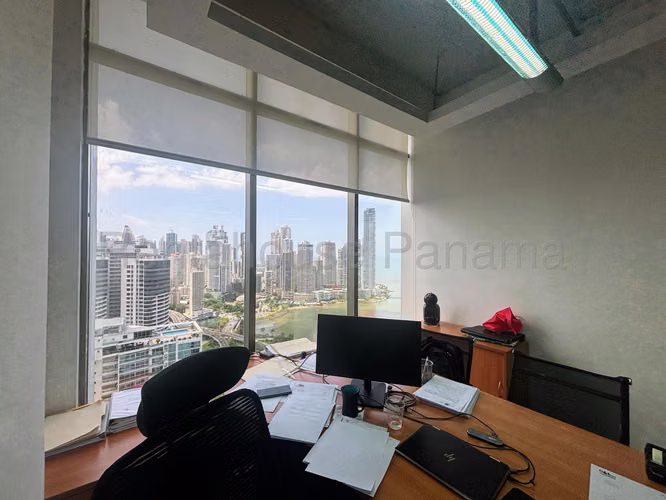 Venta de oficina de 108m² en Bicsa Tower 26JS325