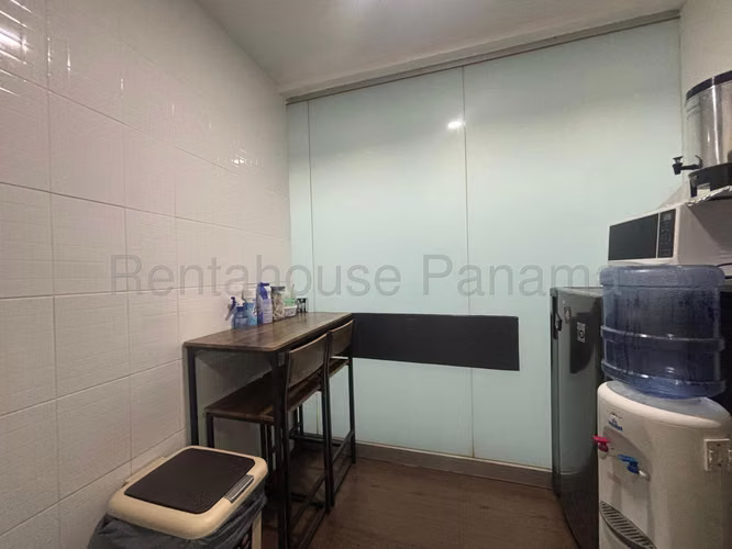 Venta de oficina de 108m² en Bicsa Tower 26JS325